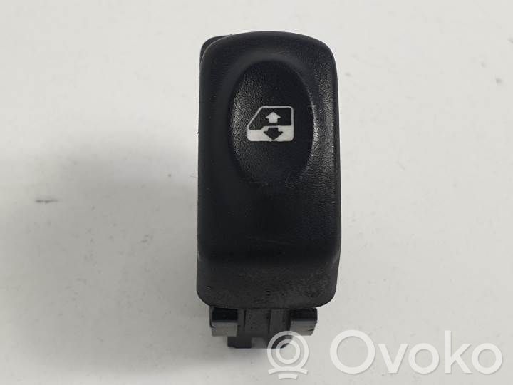 Renault Megane I Przyciski szyb 