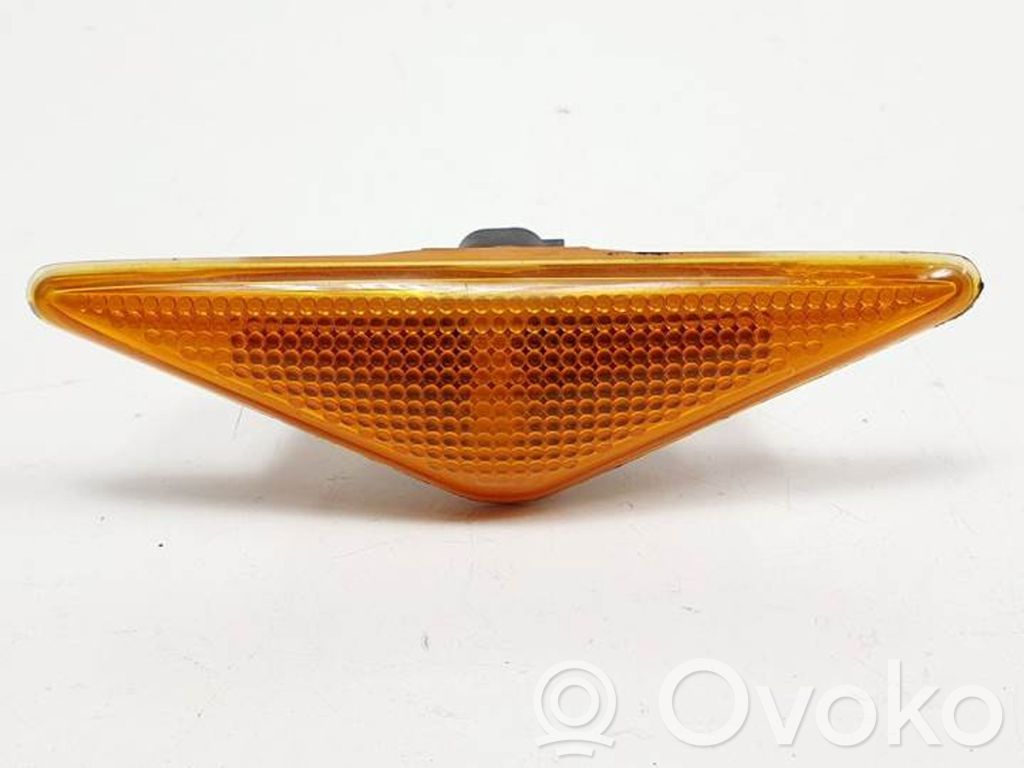 Seitenblinker   1S7113K309AB
