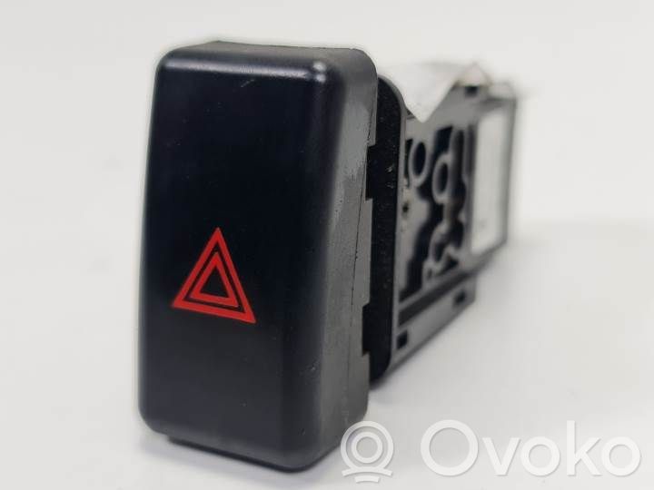 Botón interruptor de luz de peligro   BP4K664H0