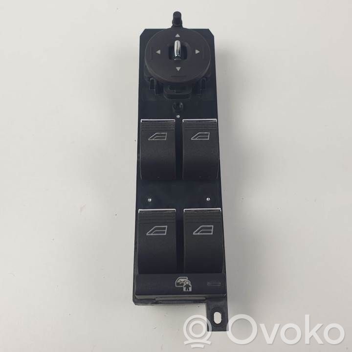 Interrupteur commade lève-vitre   AM5T14A132DB