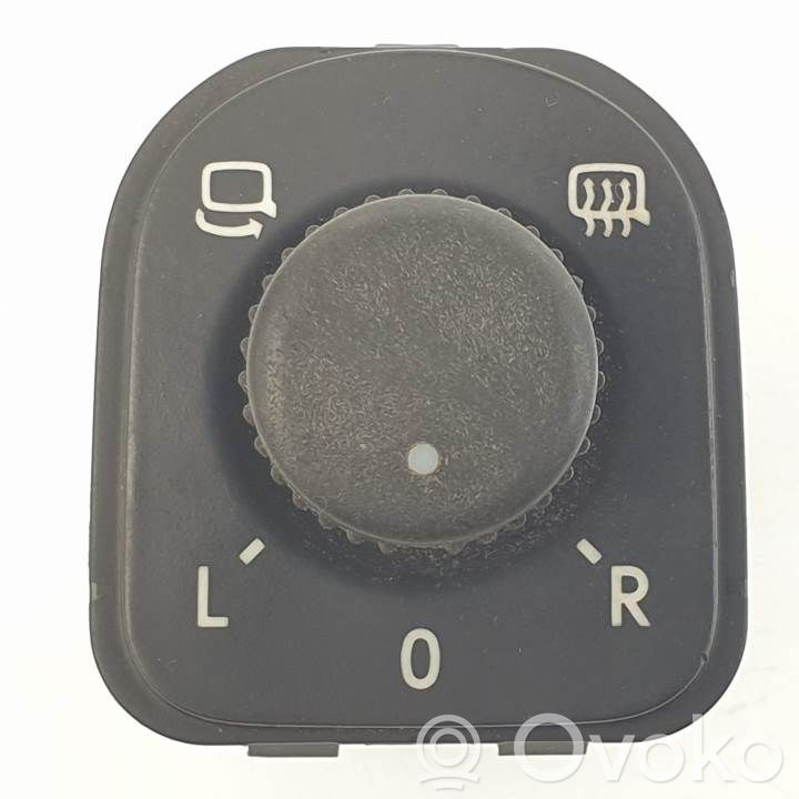Comutator oglinzi laterale   1K0959565J