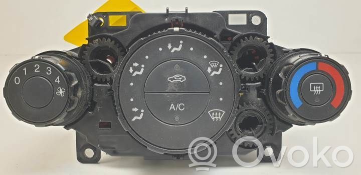 Unidad de control climatización   8A6119980AE