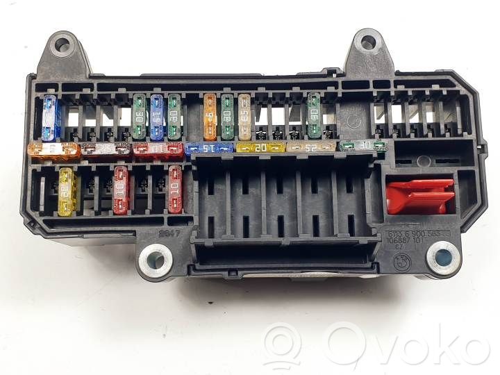 BMW 7 F01 F02 F03 F04 Sulakemoduuli 