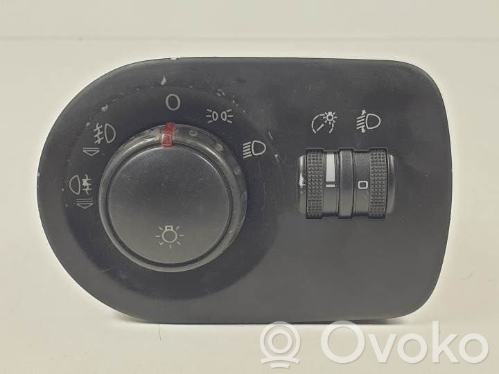 Valokatkaisija   1P0941431B