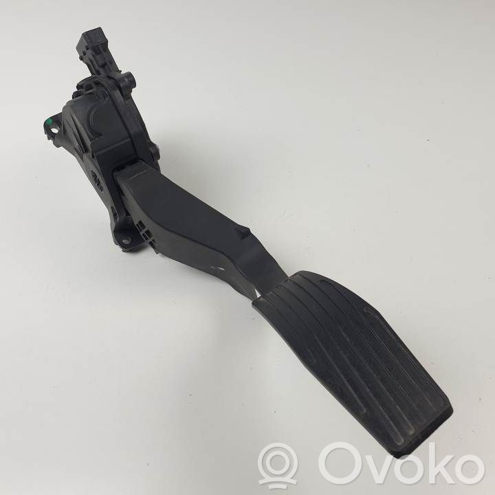 Gaspedal   52025707
