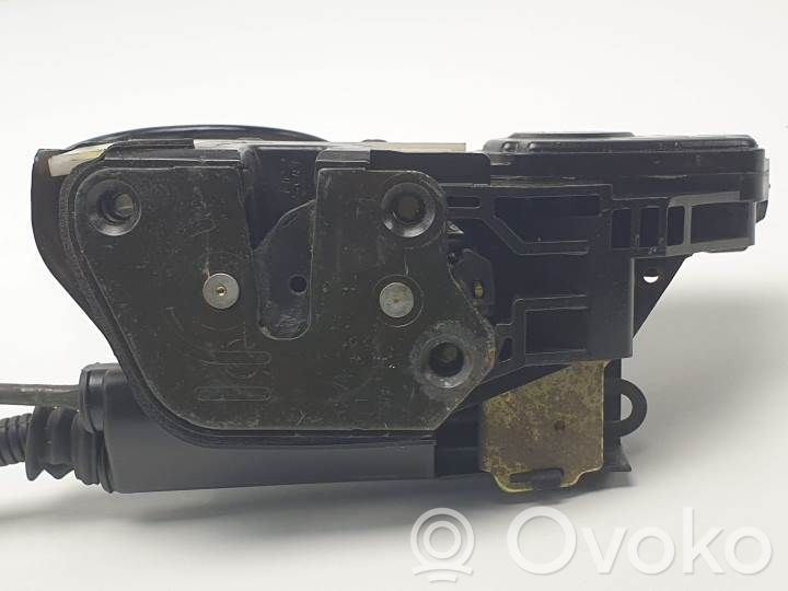 Etuoven lukko   813101F010