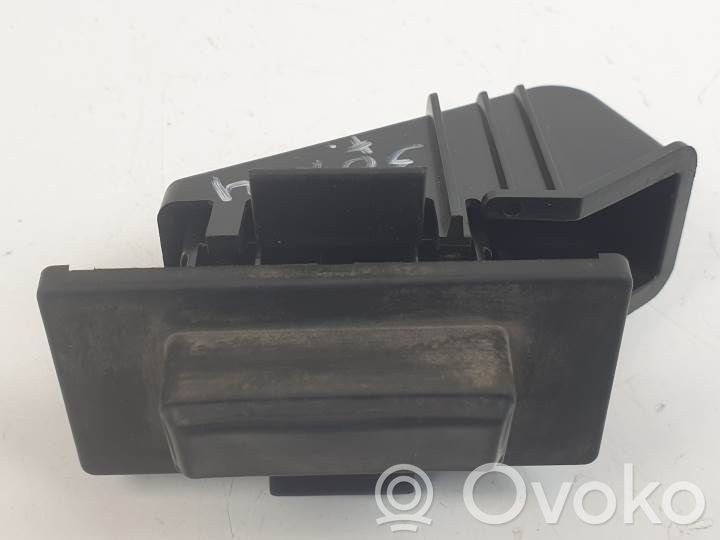 Tailgate trunk handle   BHN9624B2