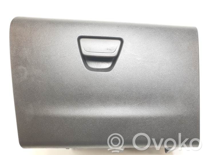 Guantera   E3B5A06010A