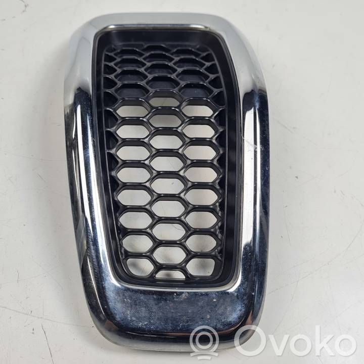Jeep Cherokee KL Rejilla delantera 