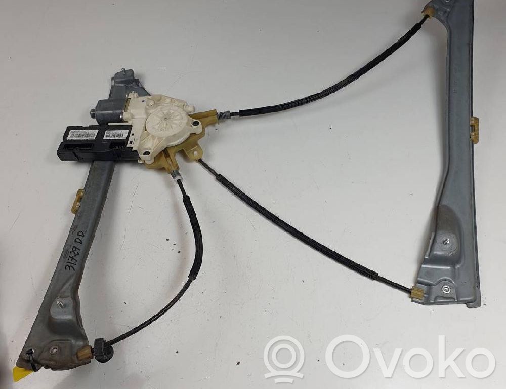 Renault Laguna III Regulador de puerta delantera con motor 