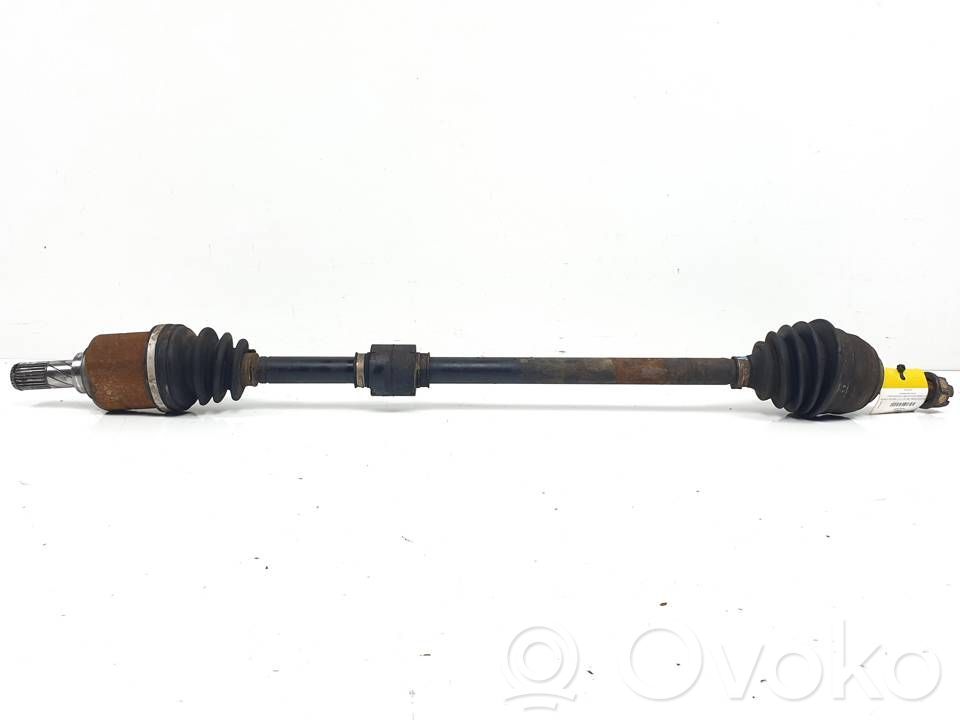 Nissan Micra C+C Priekšējā pusass 