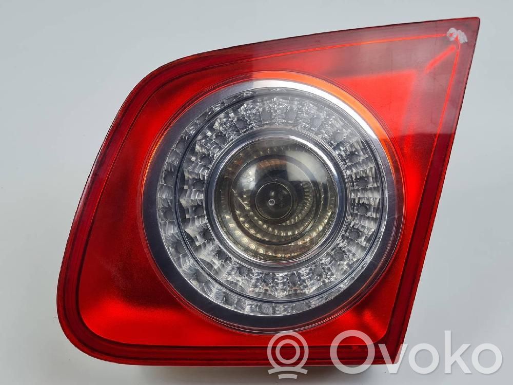 Volkswagen Jetta V Lampă spate în capacul portbagajului