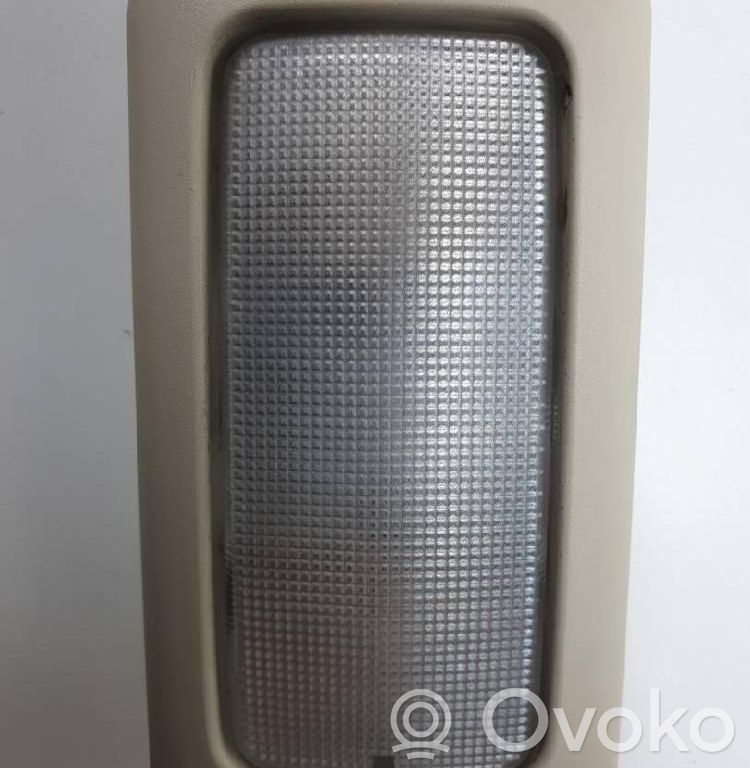 Etuistuimen valo   08896405