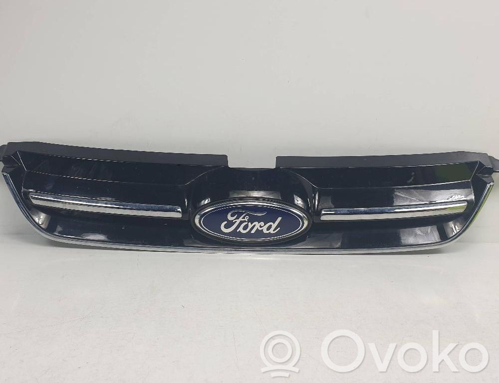Grille de calandre avant   AM51R8200B