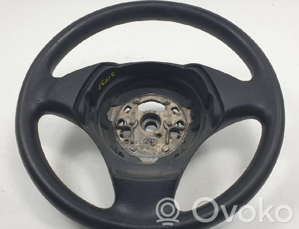 Ohjauspyörä   6771411