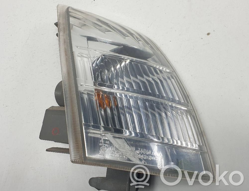 Nissan X-Trail T30 Faro/fanale 