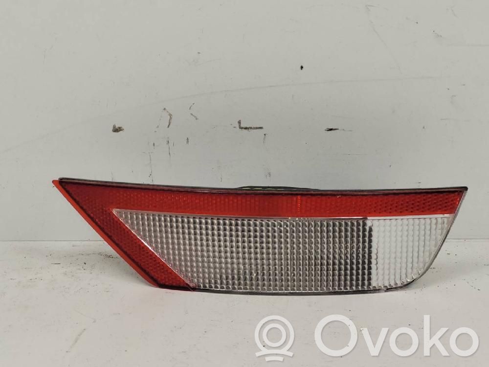 Takapuskurin valo   8V4115K272AB