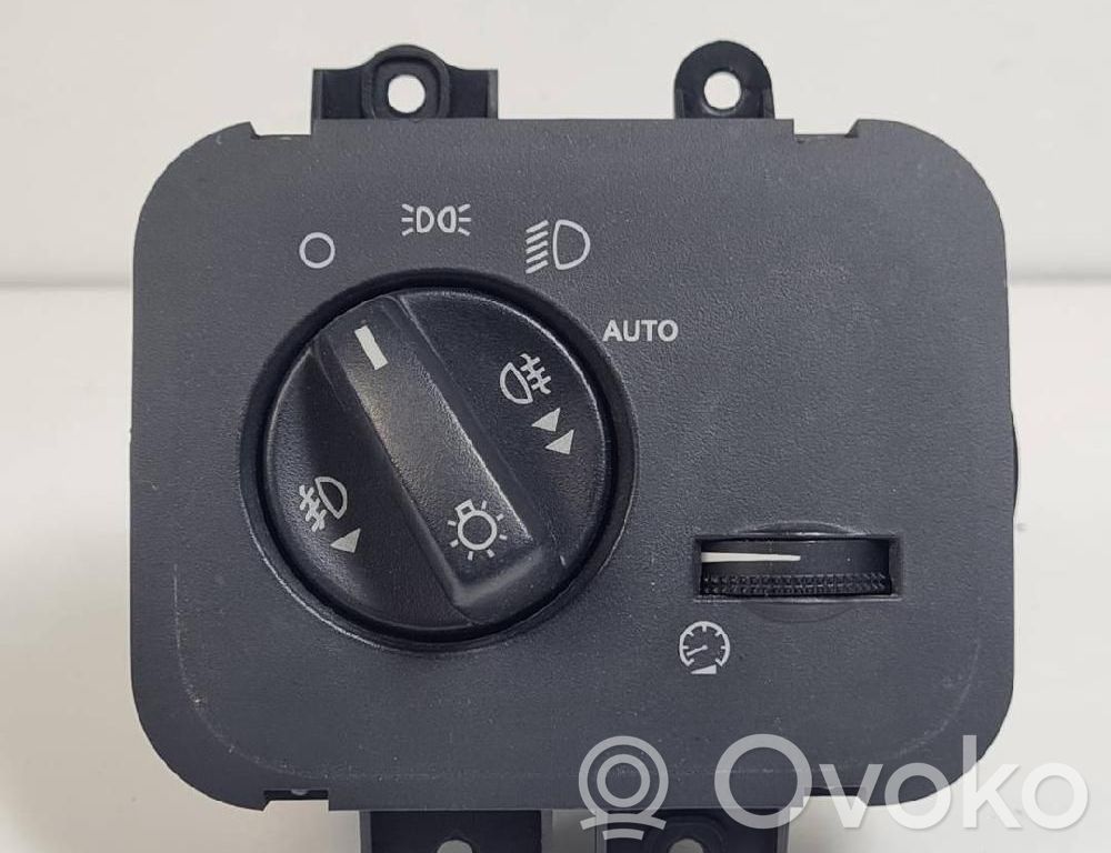 Interruptor de luz   YUD501220PVJ