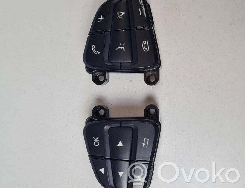 Mercedes-Benz Vito Viano W447 Pulsanti/interruttori sul volante