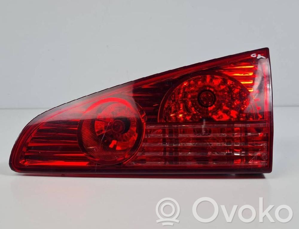 Peugeot 607 Feux arrière sur hayon