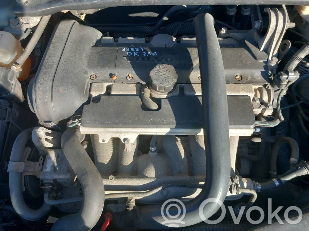 Motor   B5254T2