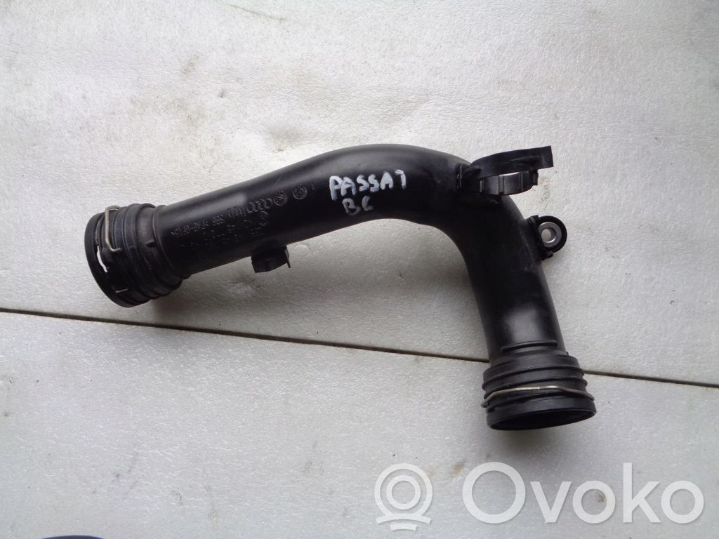 Volkswagen PASSAT B6 Furtun/conductă intercooler 