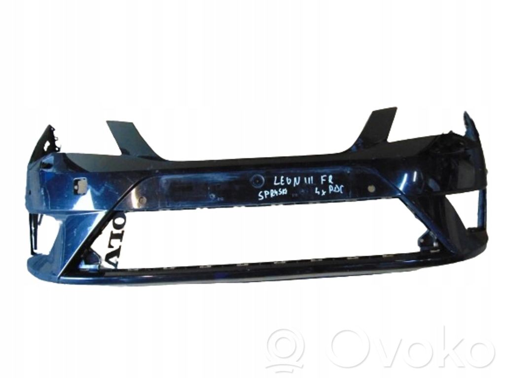 Front bumper   5F0807221M