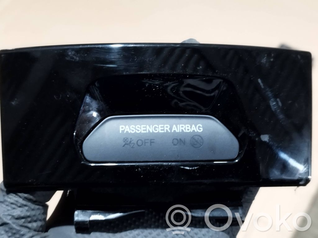 Ford Fiesta Drošības spilvenu pārvalks 
