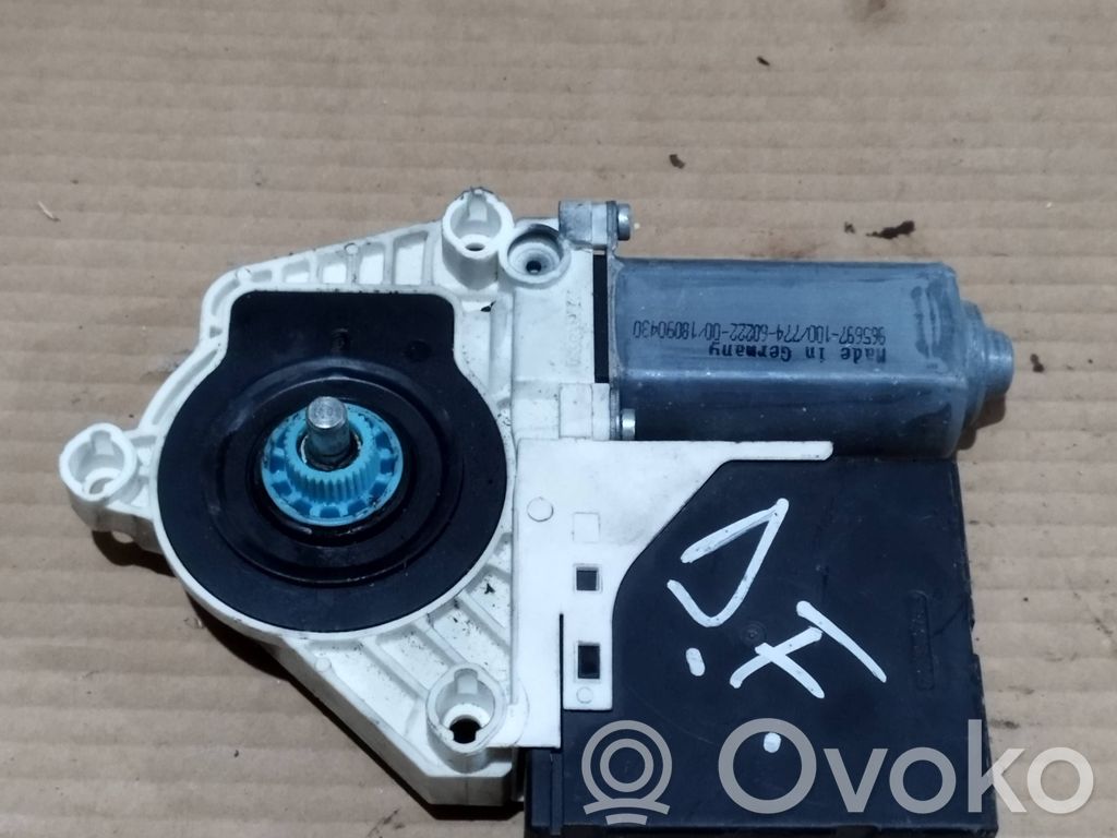 Silnik regulatora szyby drzwi przednich   3C8837462J,914850117,1T0959702AC,914286505