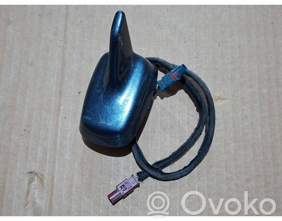 GPS-pystyantenni   4F9035503B