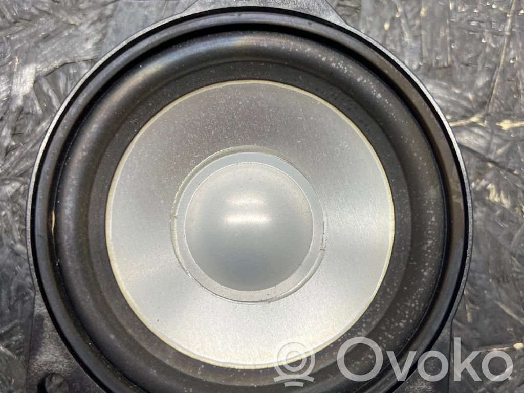 Etuoven kaiutin   6930903,73866112,29405B0212