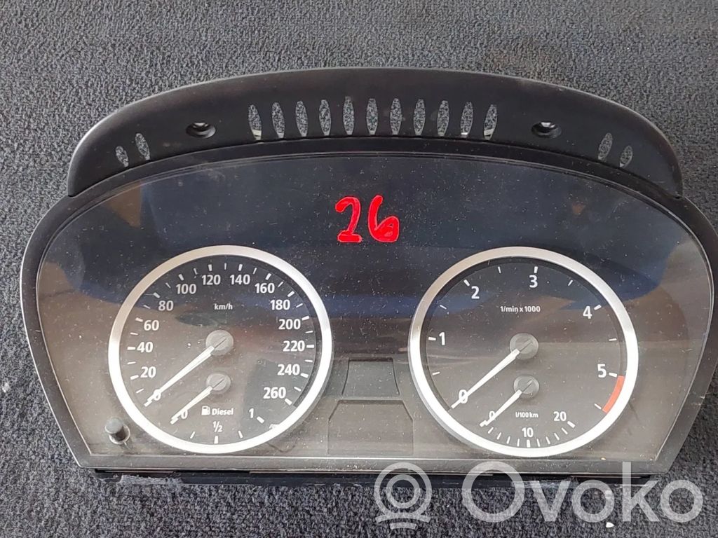 BMW 5 E60 E61 Spidometrs (instrumentu panelī) 