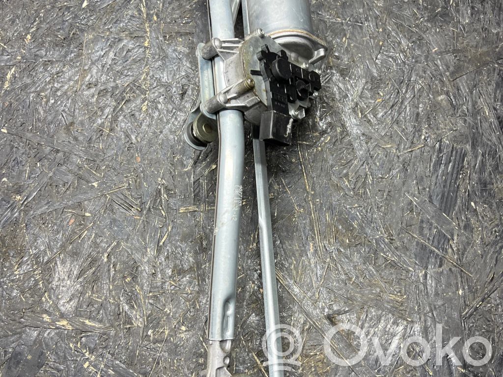 BMW 3 E90 E91 Front wiper linkage and motor 