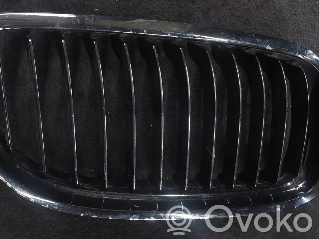 BMW 3 E90 E91 Priekšējais režģis 