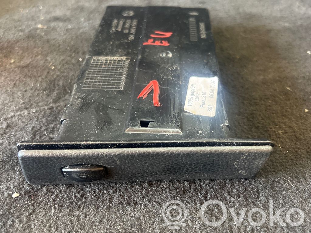 BMW 5 E60 E61 Cup holder 