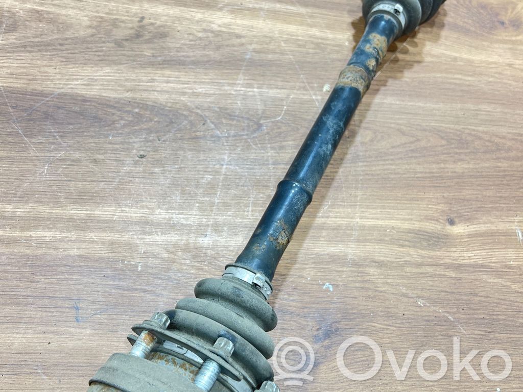Rear driveshaft   7533445