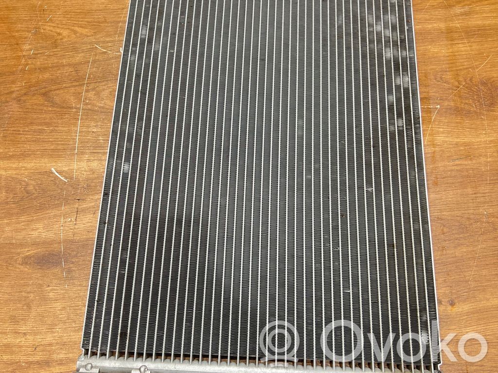 Radiateur condenseur de climatisation