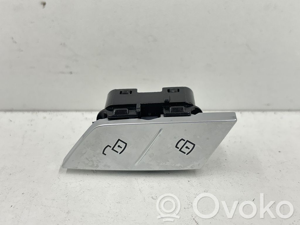 BMW M4 G82 G83 Przycisk centralnego zamka 