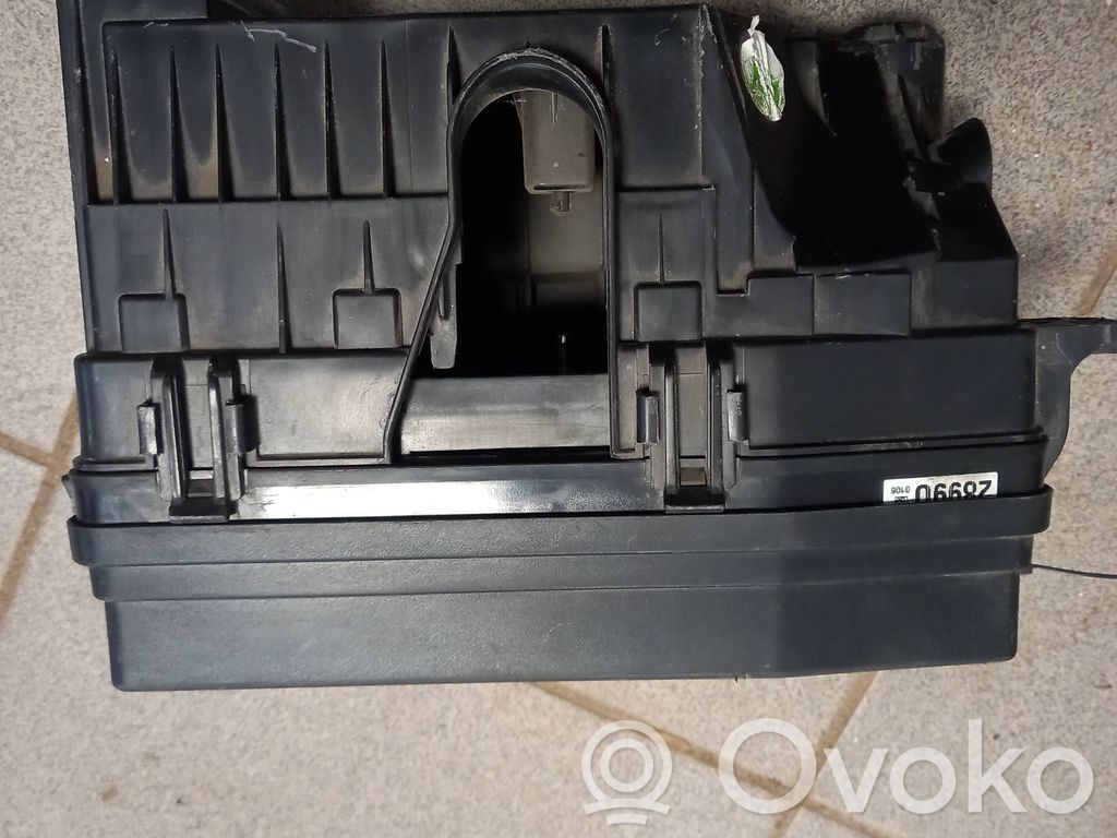 Opel Antara Fuse module 