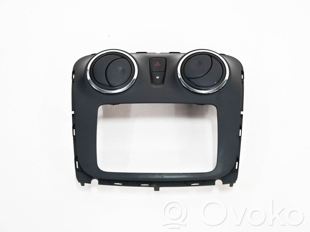 Dacia Logan II Dash center air vent grill 