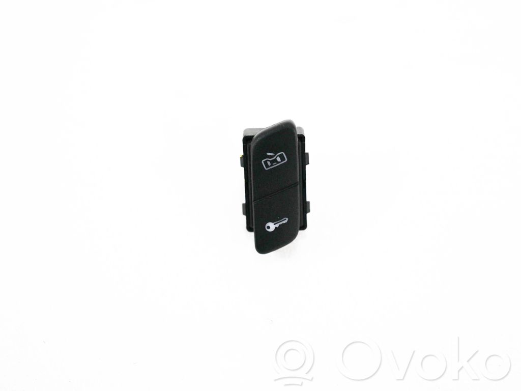 Volkswagen Polo IV 9N3 Central locking switch button 