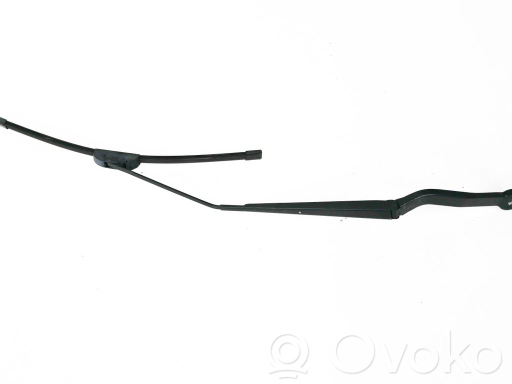 BMW X5 F15 Front wiper blade arm 