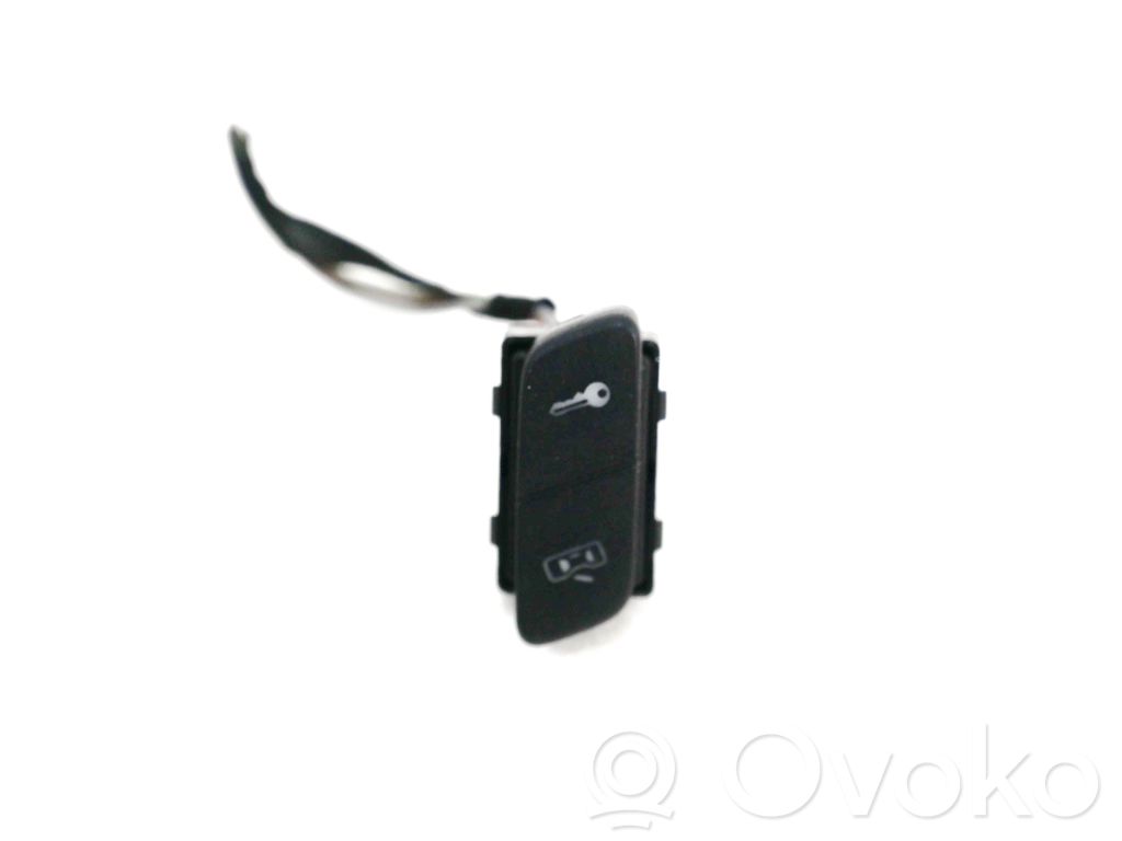 Volkswagen Polo Central locking switch button 