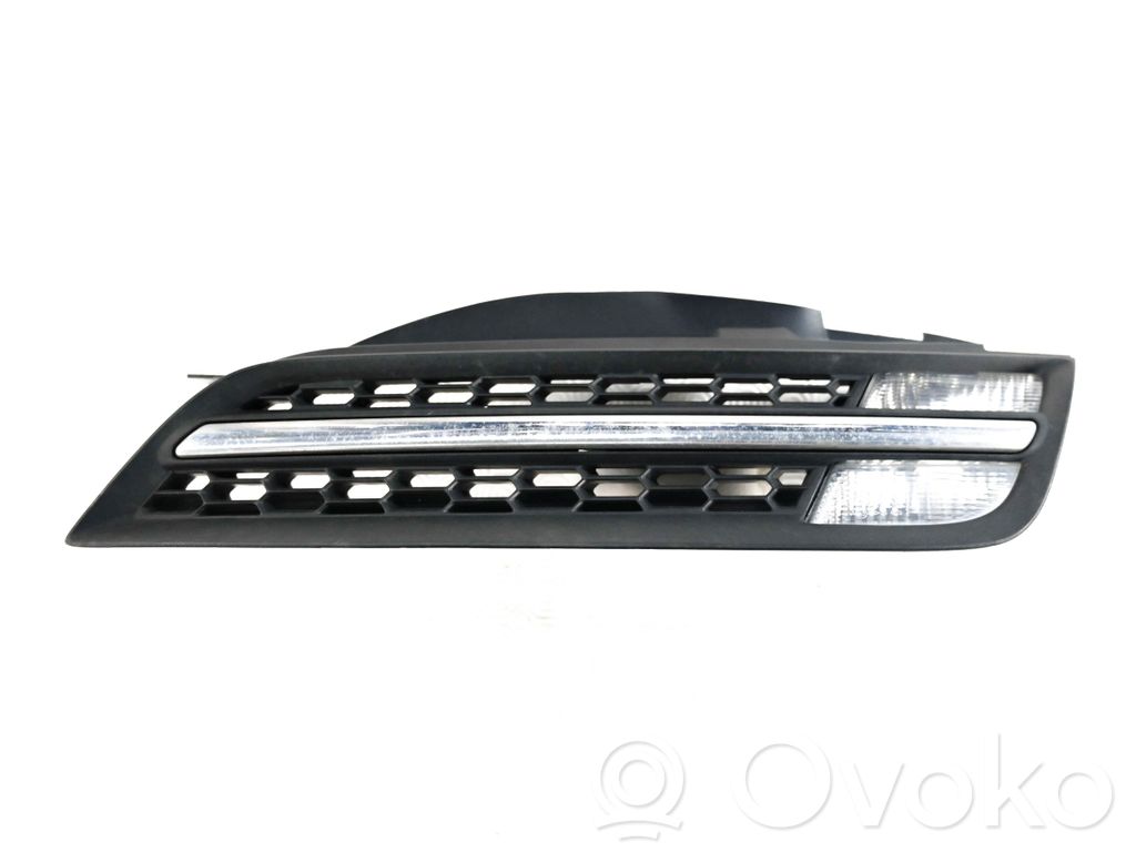 Nissan Micra Grille antibrouillard avant 