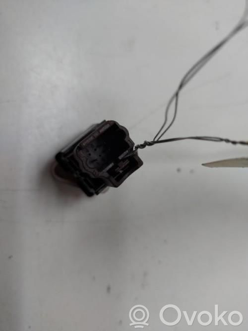 Peugeot 607 Hazard light switch 