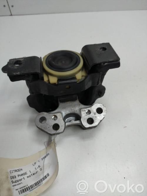 Citroen DS3 Engine mounting bracket 