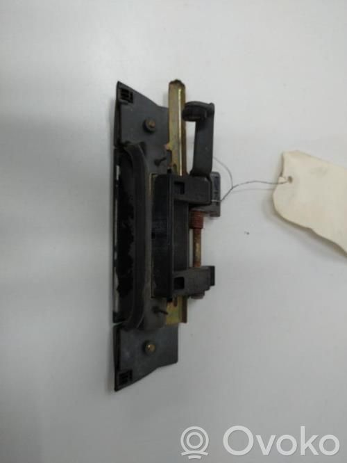 Manecilla externa puerta trasera   51228138951
