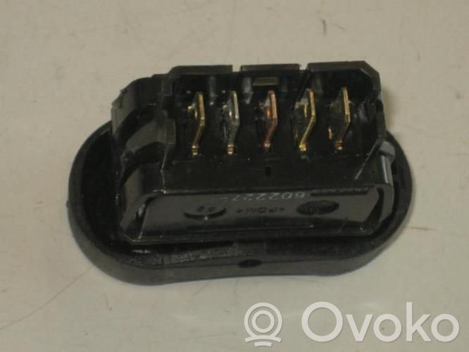 Dacia Sandero Front door sensor 