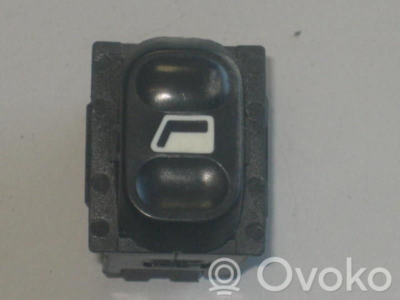 Citroen Berlingo Front door sensor 