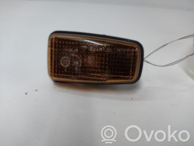 Peugeot 106 Seitenblinker 